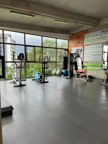 Vendo Apartamento En Envigado, Alto De Las Flores, En Baressi