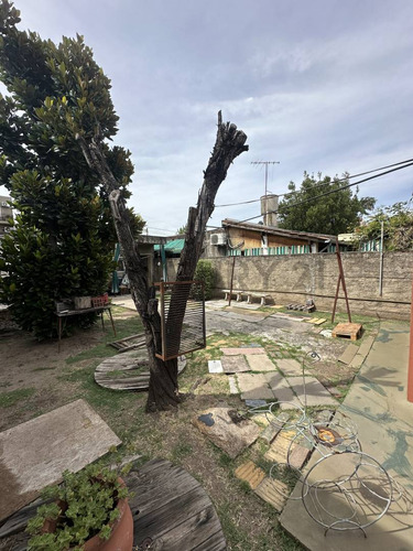 Casa Con Local A Refaccionar
