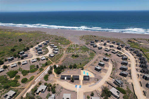 Casa En Venta De 3 Dorm. En Pichilemu
