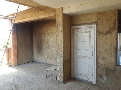Imagen 8 de 14 de Se Vende Edificio Con Apartamentos Y Local Comercial En Tucacas Pueblo