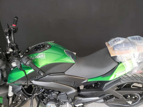 Imagen 2 de 12 de Motofeel Gdl - Bajaj Dominar 400 @motofeelgdl