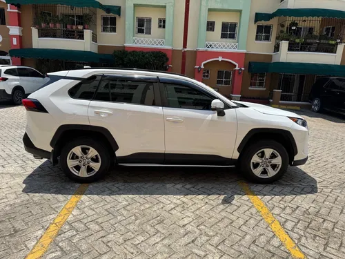 Toyota Rav4 Xle 4*2 Año 2021