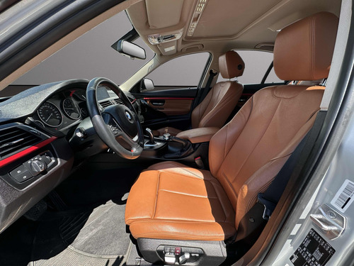 BMW Serie 3 2.0 330ia Sport Line At