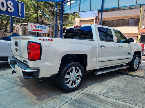 Chevrolet Cheyenne 5.3 2500 Doble Cab High Country 4x4 Mt