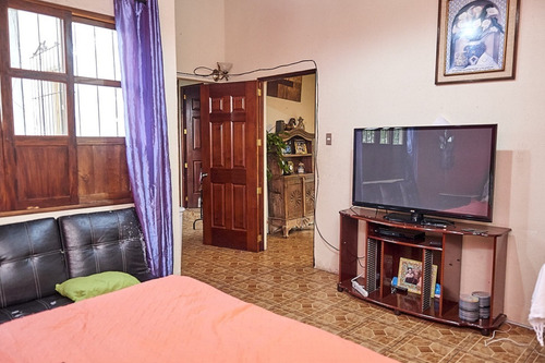 Imagen 10 de 13 de Casa En Venta De 5 Habitaciones En Antigua Guatemala En San Pedro El Panorama.