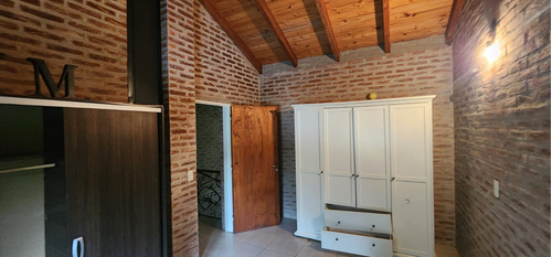 Villa Rivera Indarte Casa En Alquiler Con Cochera Y Pileta 2d 2b
