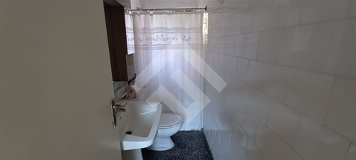 Casa En Venta De 3 Dorm. En La Reina