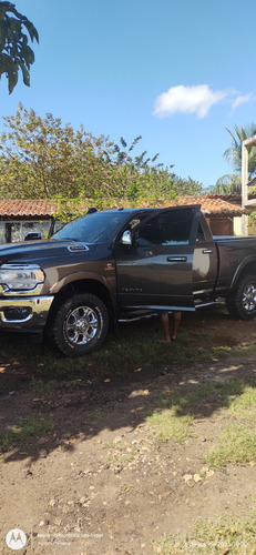 RAM Ram 2500 6.7 Laramie Cab. Dupla 4x4 Aut. 4p