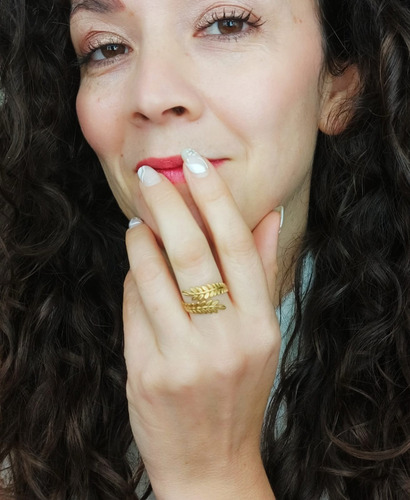 Imagen 7 de 10 de Anillo Ajustable Espiga Dorada Hoja Enchapado En Oro 18k
