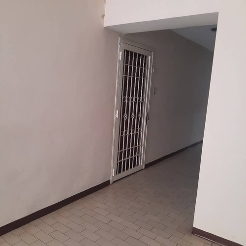 Apartamento En Venta En Club Parquemar La Guaira