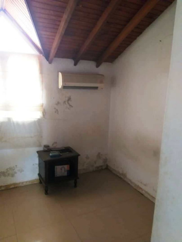 Imagen 5 de 11 de Townhouse En Venta Nueva Barcelona