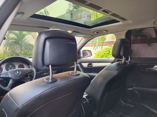 Imagen 5 de 18 de Mercedes Benz C200