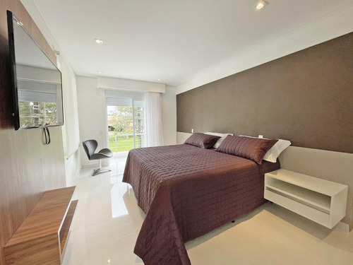 Imagem 28 de 30 de Casa Com 6 Dormitórios À Venda, 480 M² Por R$ 3.500.000,00 - Acapulco - Guarujá/sp - Ca0782