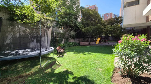 Departamento 3/2, Excelente Ubicación, Las Condes