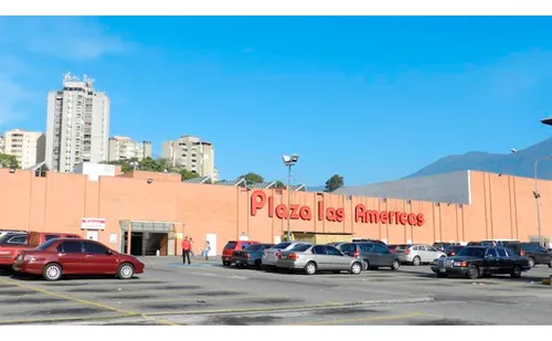 Local Plaza Las Américas 58 M2