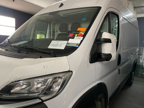 Imagen 17 de 19 de Citroën Jumper 2.2 435 L2h2 Hdi 130 Mt6