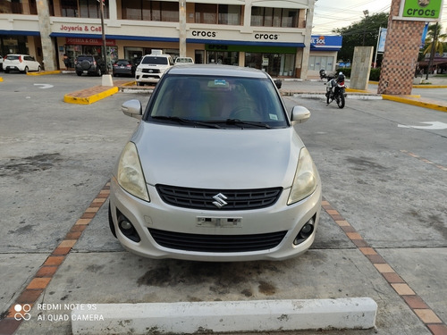 Imagen 1 de 15 de Dzyre Suzuki Swift Dzire Sedan