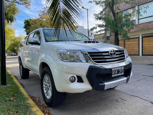 Toyota Hilux 3.0 Cd Srv Cuero 4x4 5at - A4 2014