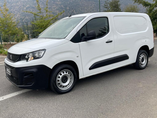 Peugeot Partner Hdi 92 L2 1.6 Mt | 121456 Km | Año: 2021