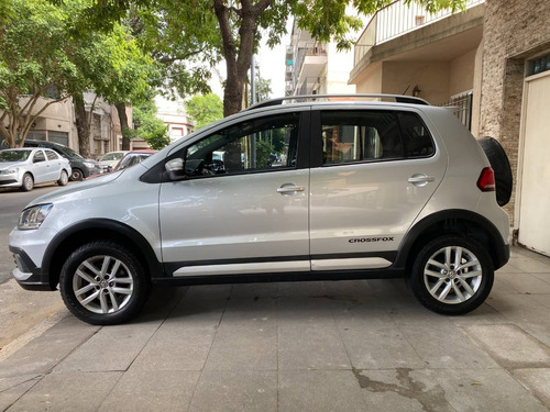 Imagen 3 de 15 de Volkswagen 2016 Fox 1.6 Crossfox Highline L/15