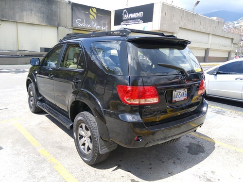 Imagen 3 de 13 de Toyota Fortuner