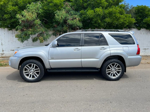 Imagen 3 de 16 de Toyota 4runner Sr5 4x2