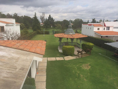 Residencia En San Gil, 8 Recamaras, 11 Baños, Alberca, Junto Al Campo De Golf