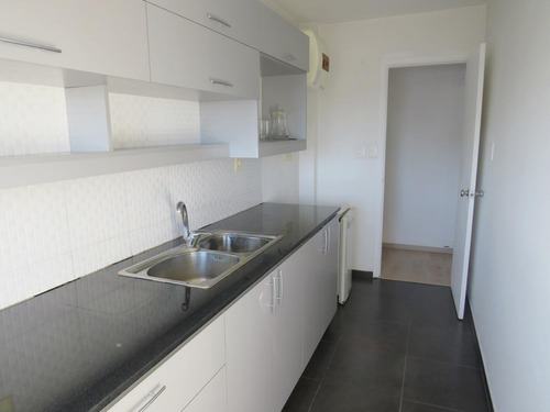 Imagen 11 de 12 de Venta Apartamento Dos Dormitorios Dos Baños Ciudad Vieja