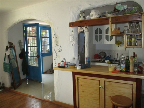 Casa En Venta De 3 Dorm. En La Reina