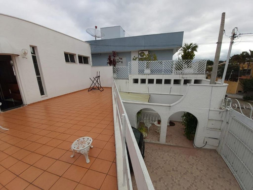 Imagem 7 de 30 de Lindo Sobrado, Estilo Mediterrâneo, 3 Dormitórios, Suíte, 4 Vagas, Piscina. Vila Bela I, Jundiaí-sp. - Ca0131