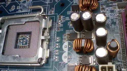 Tarjeta Madre Asrock 775i65g No Prende Solo Para Repuestos