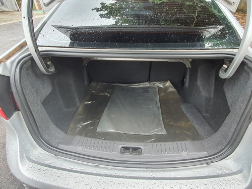Imagem 8 de 9 de Ford Fiesta Sedan 2012 1.6 16v Se Flex 4p