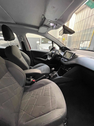Peugeot 208 2013 1.6 Feline