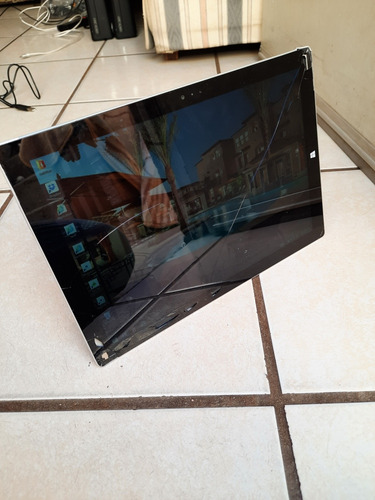 Tablet Surface Pro 3 1631 64gb Core I3(para Partes)
