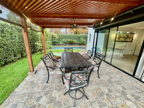 Simon Gonzalez, Plaza Ossandon, Pasaje Cerrado