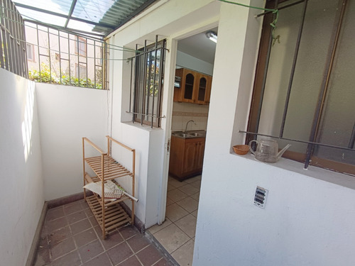 Departamento Primer Piso Con Patio - Providencia