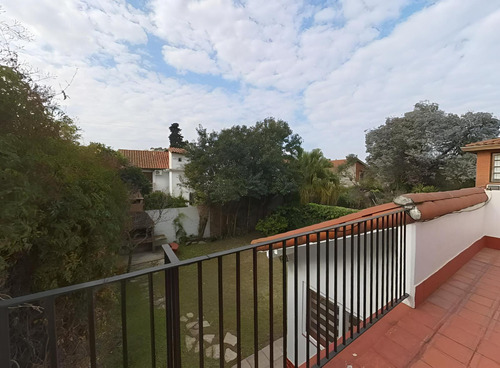 Casa En Venta De 3 Dormitorios - Garage - Jardin - En Barrio Parque Cornelio Saavedra