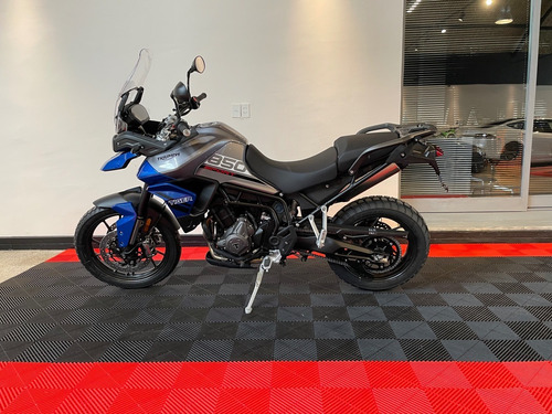 Imagen 2 de 10 de Triumph Tiger 850 Hilton Motors Co.