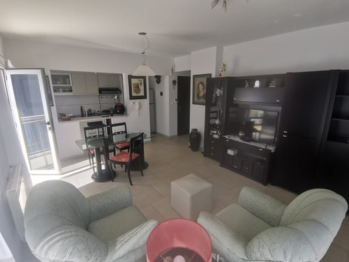 Tu Mejor Inversión! Departamento 2 Dormitorios Con Cochera Céntrico Puerto Madryn Chubut