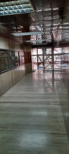 Imagen 3 de 13 de Vendo Oficina 220m2 Los Dos Caminos 1418