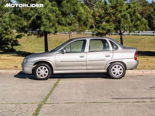 Chevrolet Corsa Classic Gls 1.6 - Permuta / Financia