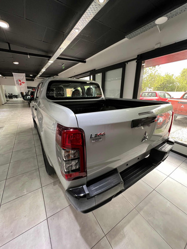 Mitsubishi L200 2.4 Di-d High Power 181cv Cuero