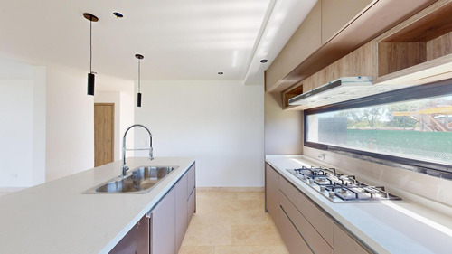 Excelente Casa A Estrenar A La Laguna En Pilara - La Calesa