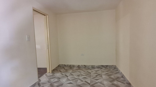 Imagen 7 de 27 de Venta De Casa 7 Amb O Mas En Ciudadela, Tres De Febrero
