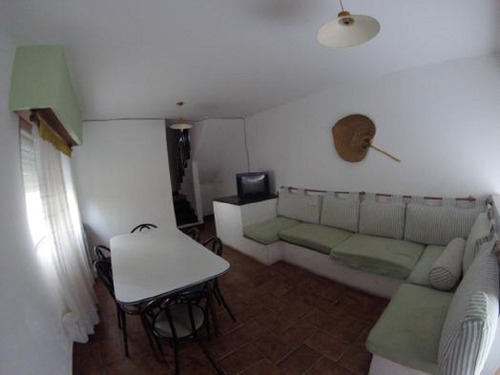 Imagen 4 de 12 de Venta Triplex 4 Ambientes 3 Dormitorios Con Gas Natural
