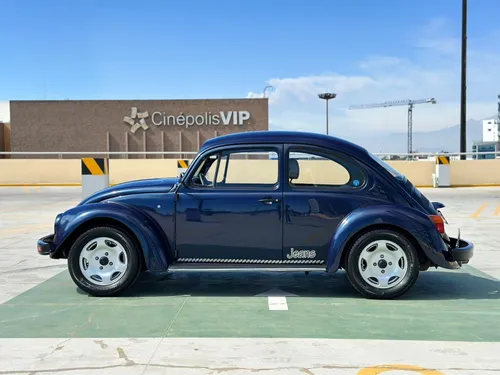 Volkswagen Sedan 2000