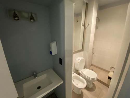 Venta Oficina Saavedra - Casa Ideal Para Oficina Audiovisual, Arias 2600