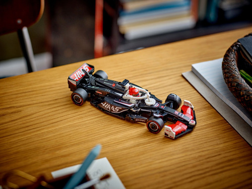 Lego Formula 1 Com 242 Peças Lego Speed Champions 77250