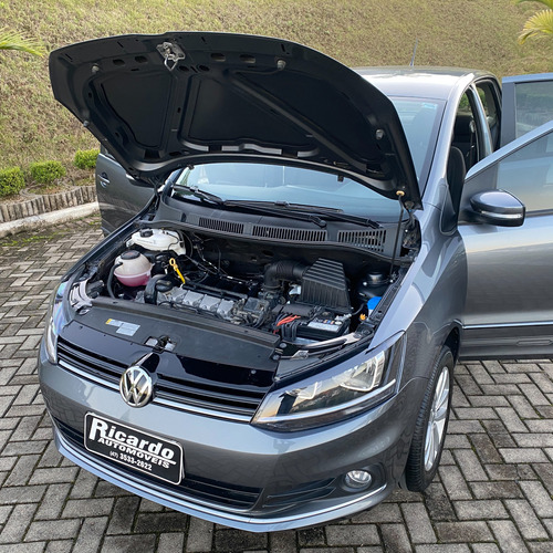 Volkswagen Fox 1.6 MSI TOTAL FLEX CONNECT 4P MANUAL