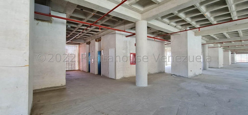 Venta De Edificio Empresarial En Boleita Norte